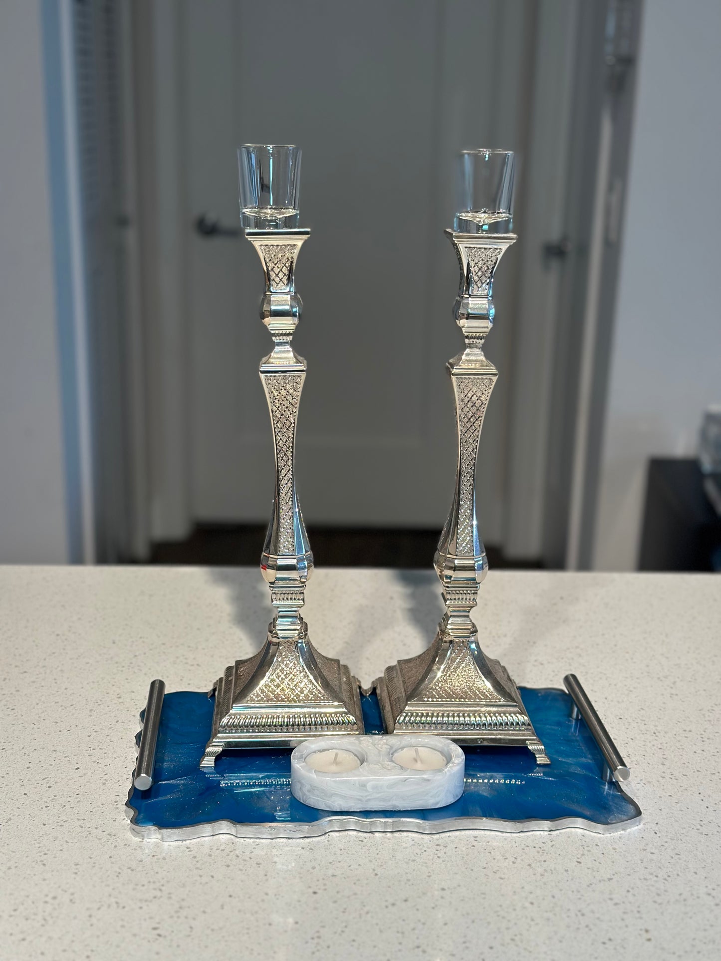 White marbled Tealight holder