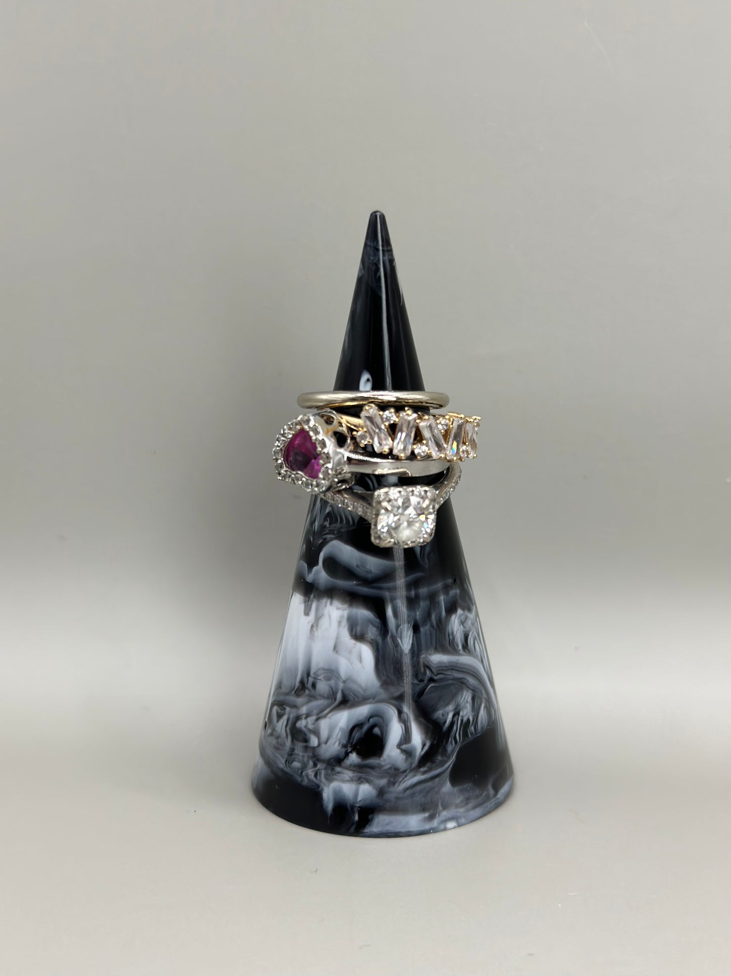 Black Marble Coned Ring holder