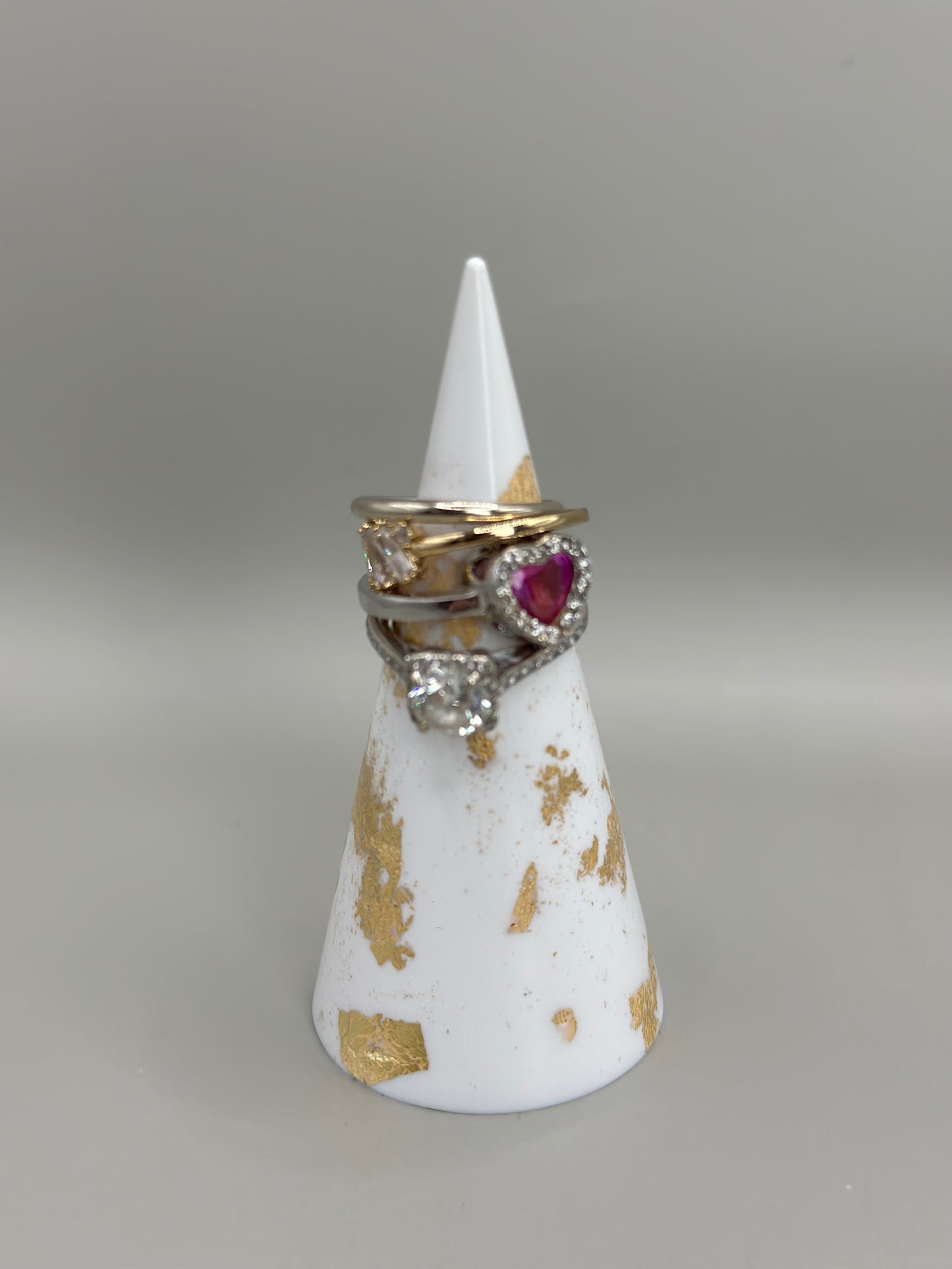 White and Gold Flaked Cone Ring Holder