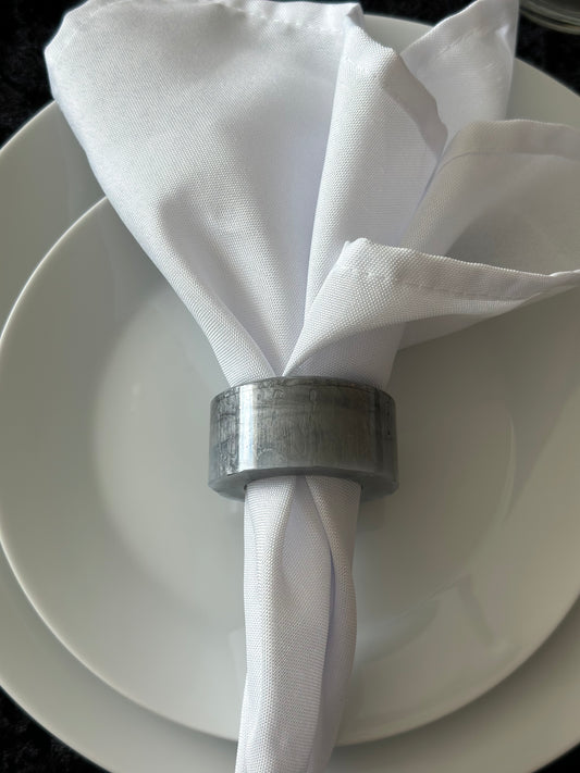 Metallic napkin ring